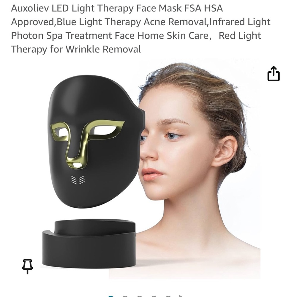 Light therapy mask